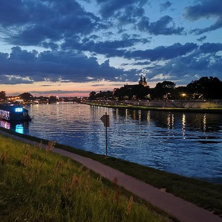 Vistula Boulevards Jacuzzi Apartment Krakau Buitenkant foto